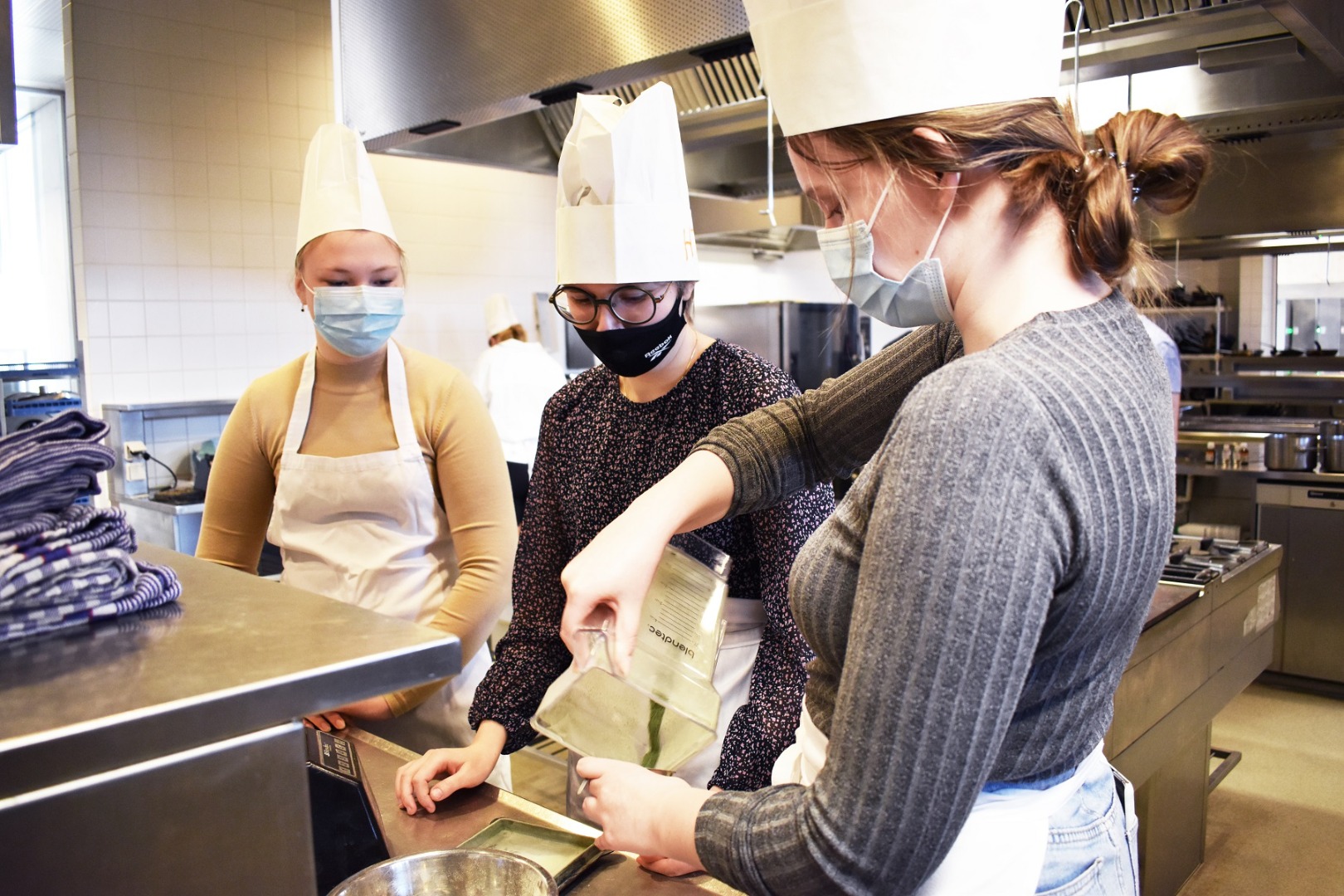 Teknikfag teknisk gymnasium, Nødhjælpsgrød til hungersramte børn.