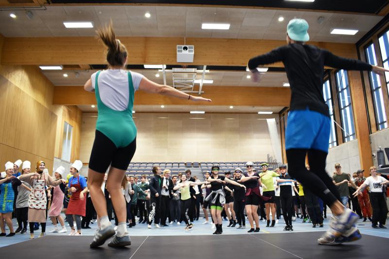 Opvarmning i den nye multihal på Hansenberg Tekniske Gymnasium i Kolding.